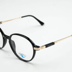 Home تصميم أنيق يجمع بين واجهة TR عالية الجودة بخفة مريحة ومرونة مميزة، وأيادٍ معدنية فاخرة بلون ذهبي ناعم مزخرف بتفاصيل عصرية تضيف لمسة فاخرة لإطلالتك.